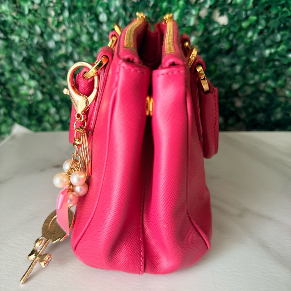 Prada Pink Saffiano Leather Micro Galleria Crossbody Bag Authentic - Picture 3 of 11